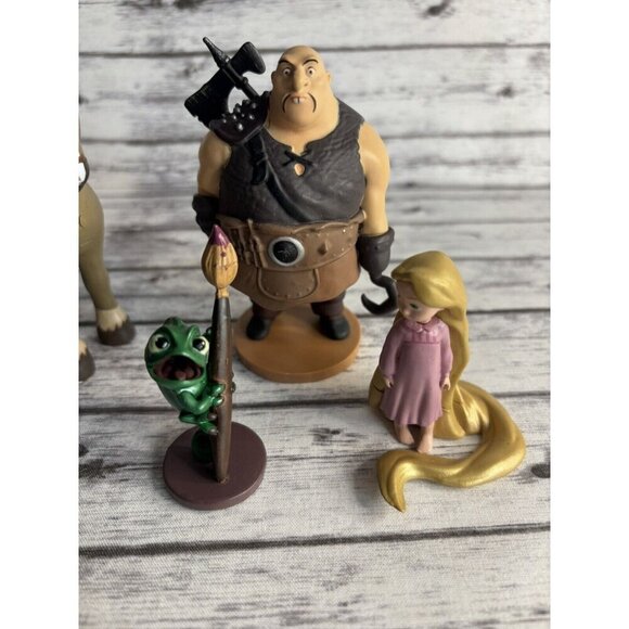 Disney Tangled Rapunzel PVC Plastic Figurines Cake Toppers Toys Lot Of 5 - Picture 5 of 11